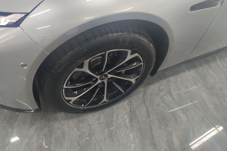 小鹏P7 2022款 480E车身外观6007