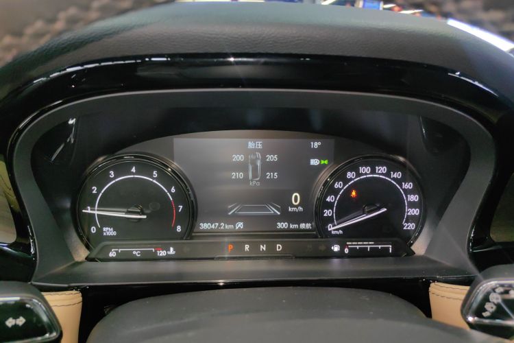 林肯 冒险家 2020款 2.0T 四驱尊雅版局部细节14