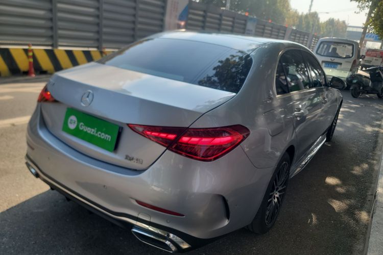 奔驰C级 2022款 改款 C 260 L 运动版车身外观7