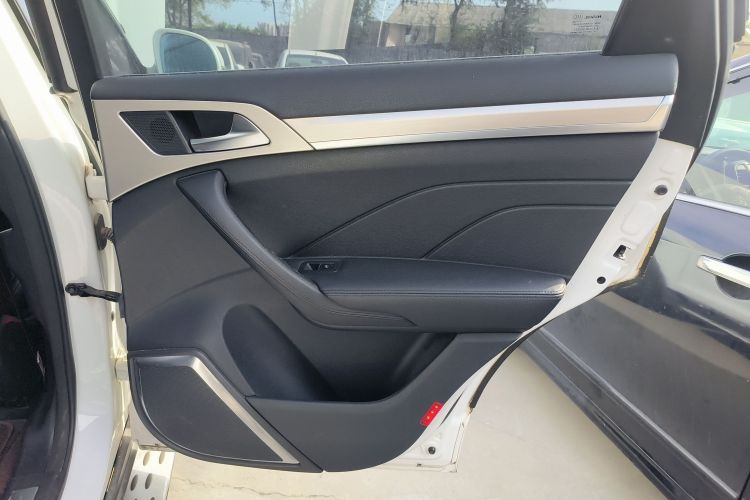 哈弗H7 2016款 蓝标H7 2.0T 自动豪华型中控内饰7006