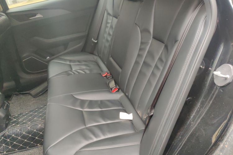 红旗H5 2020款 1.5T DCT旗韵版中控内饰21