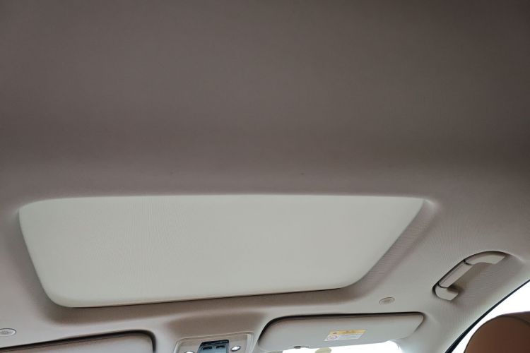 腾势D9 2022款 DM-i 970 四驱尊荣型局部细节22