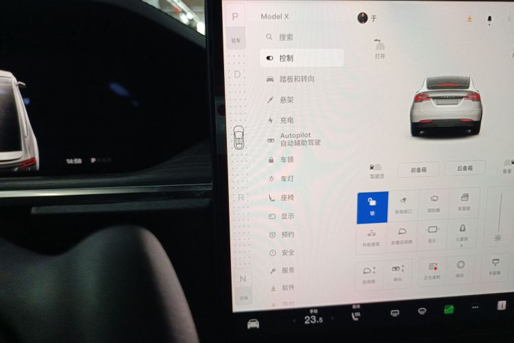 特斯拉 Model X 2023款 双电机全轮驱动版局部细节18