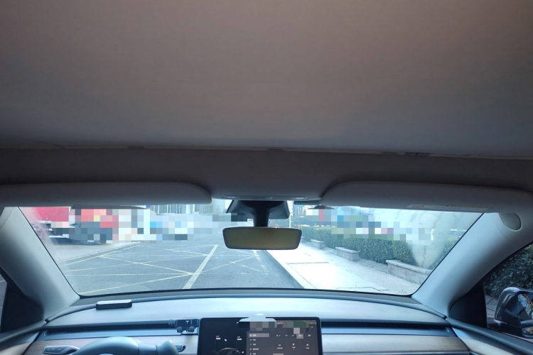 特斯拉 Model Y 2021款 长续航全轮驱动版中控内饰22