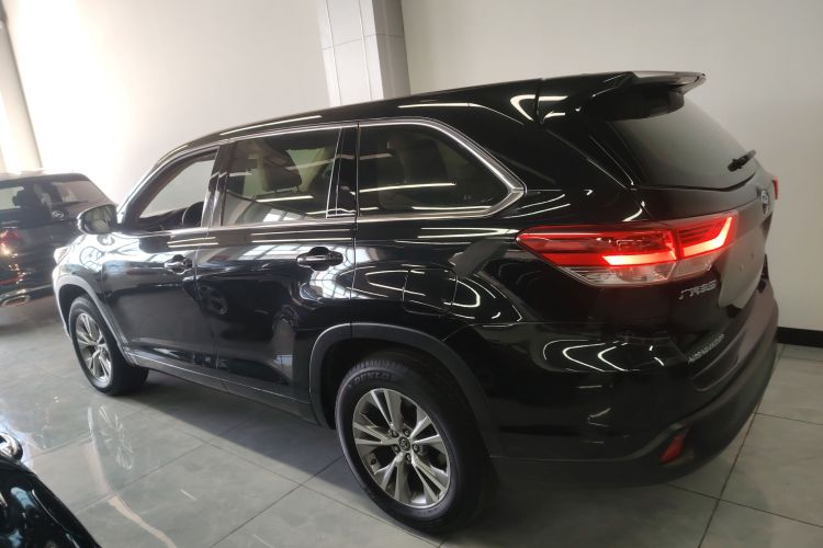 丰田 汉兰达 2018款 2.0T 两驱精英版 5座 国VI车身外观4