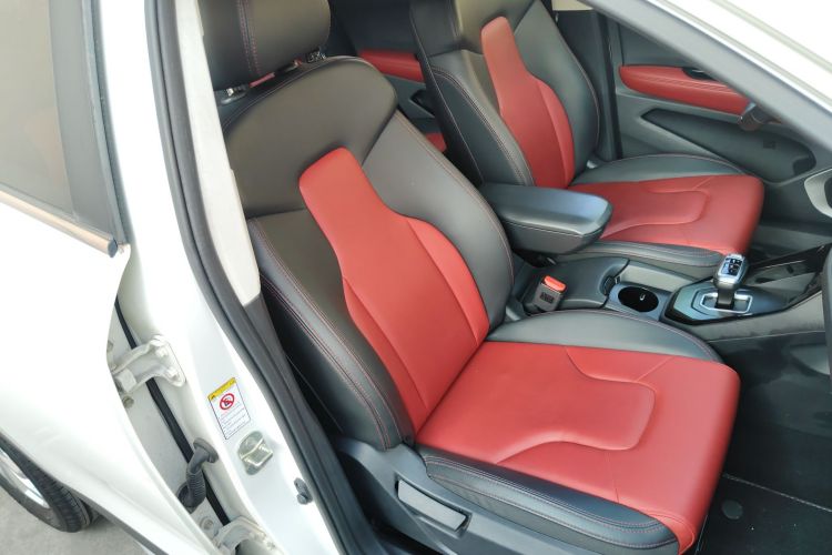 哈弗H2s 2017款 红标 1.5T 双离合精英型局部细节41