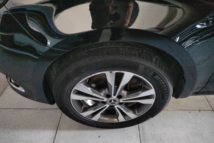 奔驰V级 2018款 V 260 领航版 国V车身外观6007