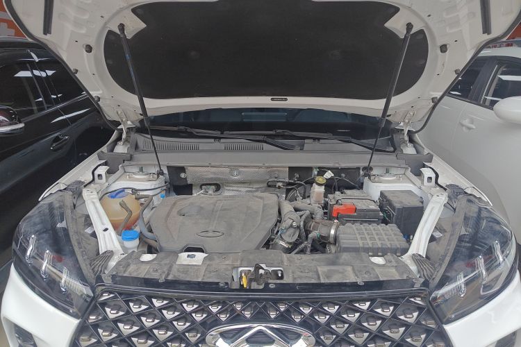 奇瑞 瑞虎7 2023款 超能版 1.5T CVT超能勇士机舱底盘24