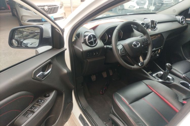 东南DX3 2016款 1.5L 手动豪华型中控内饰20
