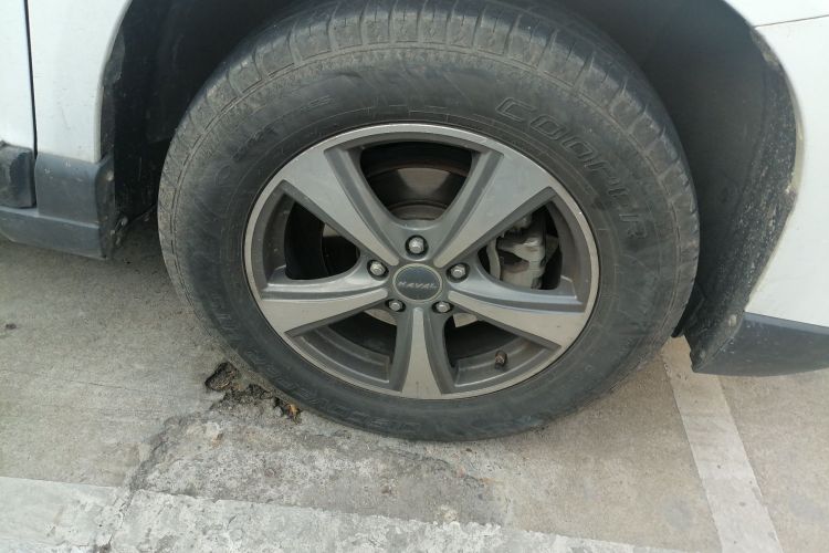 哈弗H6 2017款 蓝标 运动版 1.5T 手动两驱精英型车身外观10