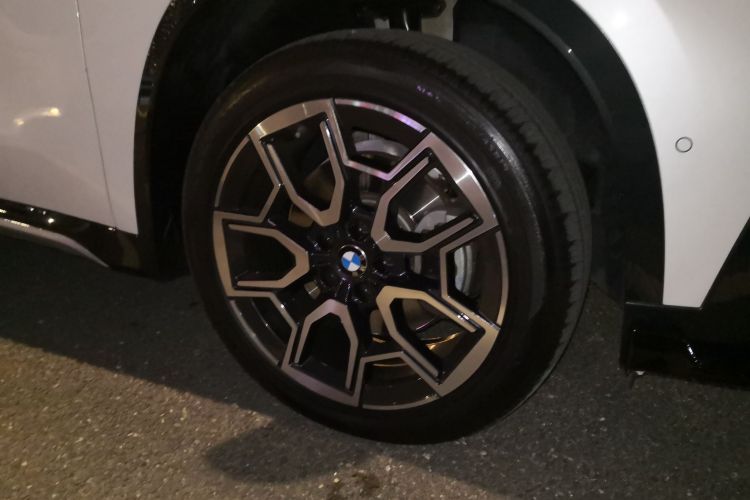 宝马X1 2023款 sDrive25Li X设计套装车身外观10