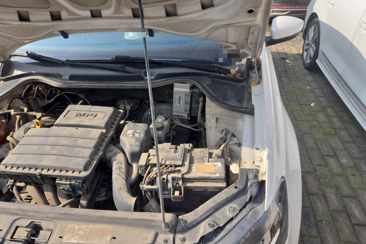 大众 Polo 2014款 1.4L 手动风尚版局部细节9007