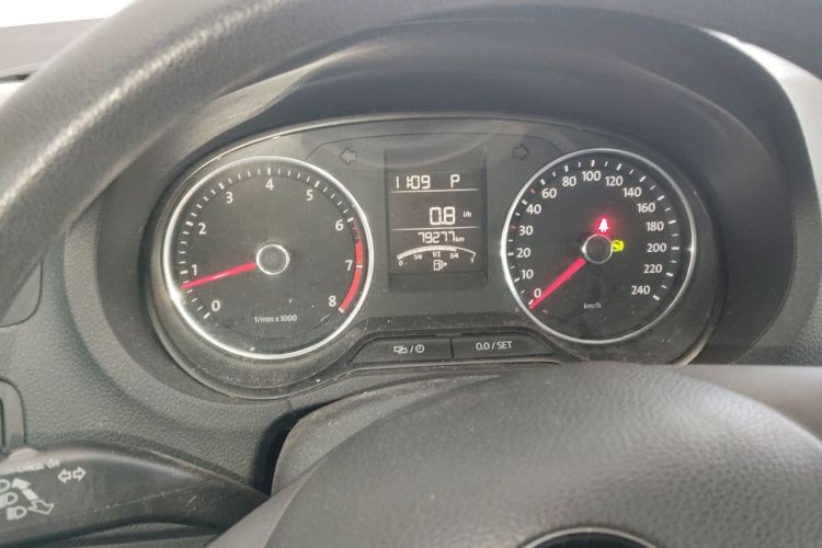 大众 Polo 2014款 1.4L 自动舒适版中控内饰14