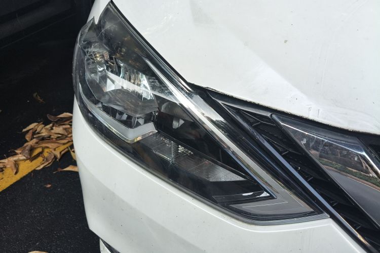 日产 轩逸 2019款 经典 1.6XL CVT豪华版车身外观8