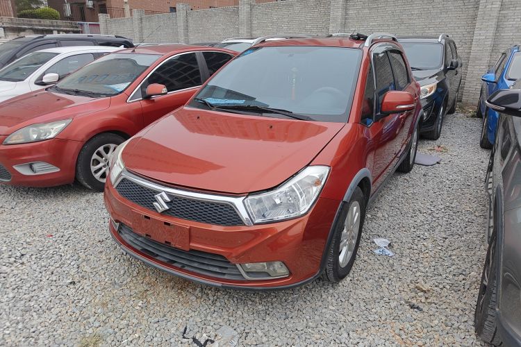 铃木 天语 SX4 2013款 1.6L 手动酷锐型车身外观1