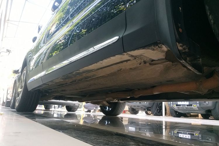 红旗HS7 2022款 2.0T DCT两驱智联旗畅版 五座局部细节9001