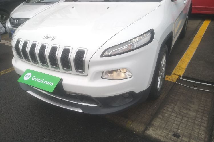 Jeep 自由光 2017款 2.0L 优越版局部细节36