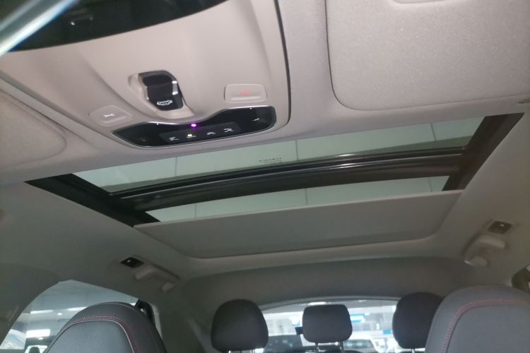 领克02 2019款 高能版 2.0T 自动两驱耀Pro版 国VI中控内饰22