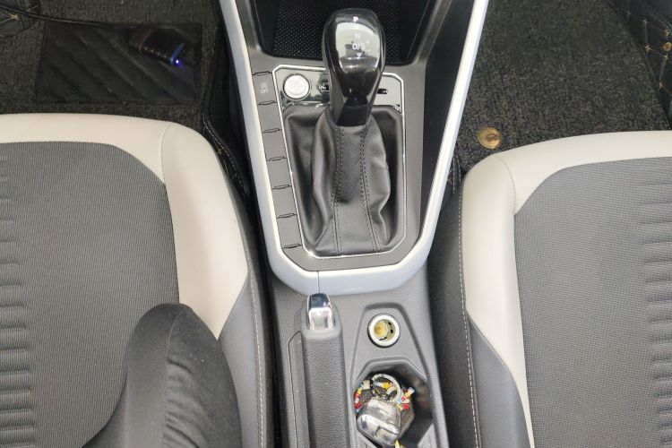 大众 Polo 2021款 Plus 1.5L 自动炫彩科技版中控内饰18