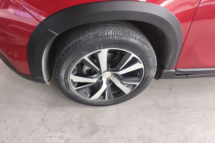 标致2008 2018款 230THP 自动豪华版车身外观6002