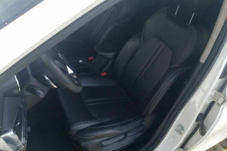 宝骏360 2018款 1.5L 自动精英型 国V局部细节19