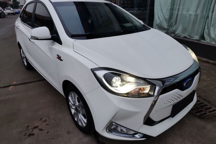 江汽集团 江淮iEV7 2019款 iEV7L 豪华智能型车身外观3