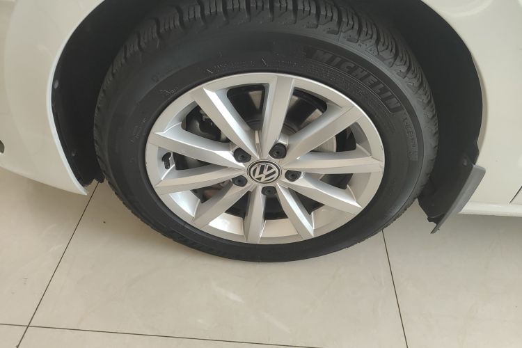 大众 高尔夫·嘉旅 2019款 280TSI 自动好奇型 国V车身外观6007