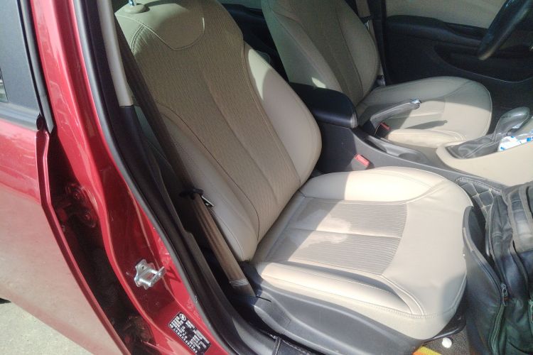 别克 英朗 2017款 15N 自动精英型局部细节41