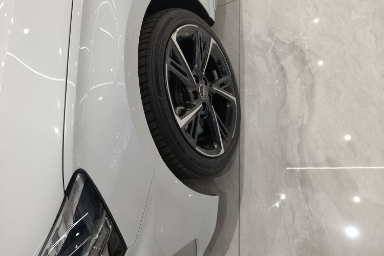 奥迪A3 2024款 Sportback 35 TFSI 时尚运动型车身外观6007