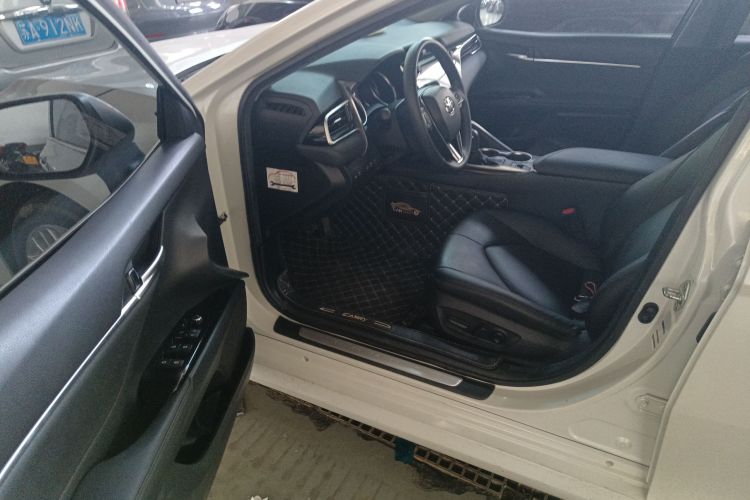 丰田 凯美瑞 2019款 改款 2.5G 豪华版中控内饰19