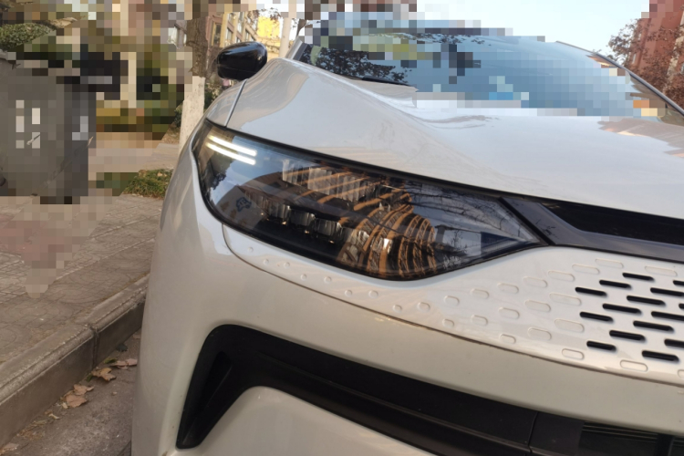 零跑汽车 零跑C11 2023款 增程 180舒享版车身外观8