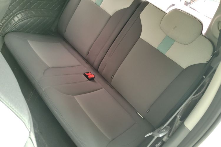 长安启源 长安Lumin 2022款 210km 香甜款中控内饰21