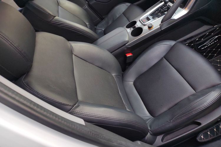 标致3008 2018款 2.0L 自动经典版局部细节41