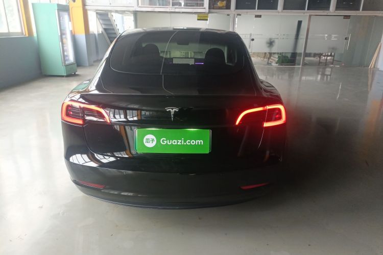 特斯拉 Model 3 2021款 标准续航后驱升级版车身外观6