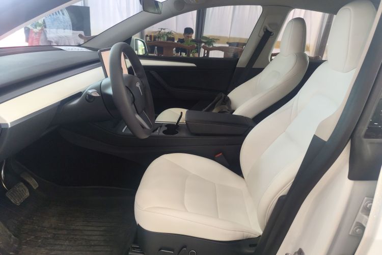 特斯拉 Model Y 2022款 改款 长续航全轮驱动版局部细节19