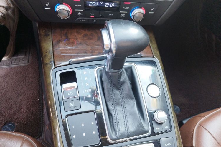 奥迪A6L 2014款 TFSI 舒适型中控内饰18