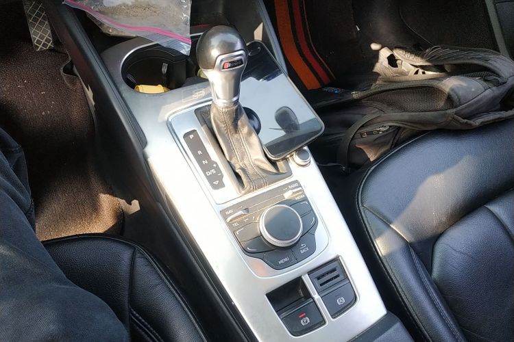 奥迪A3 2016款 Limousine 35 TFSI 领英型中控内饰18