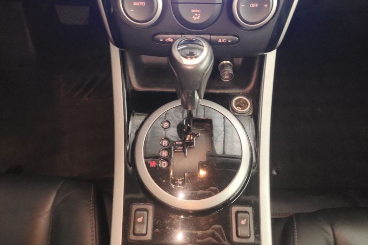 马自达CX-7 2014款 2.5L 2WD 尊贵版局部细节18