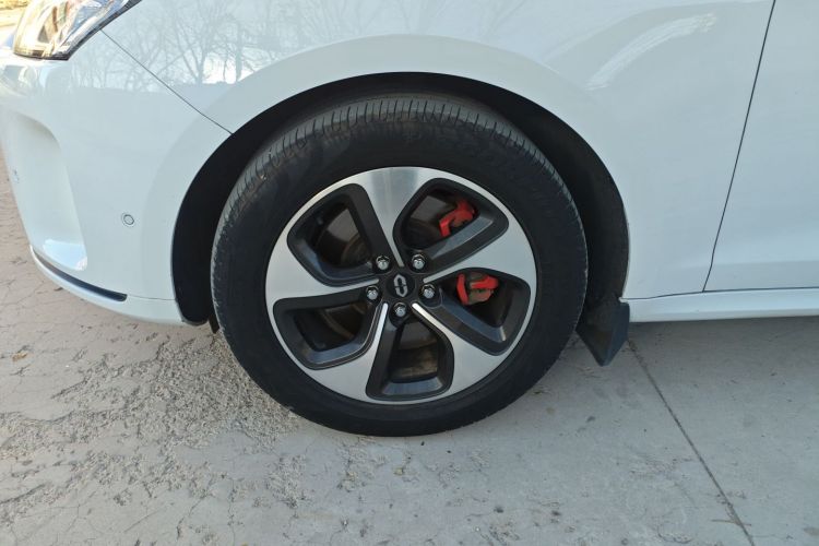 鸿蒙智行 问界M5 2022款 增程后驱标准版车身外观6006