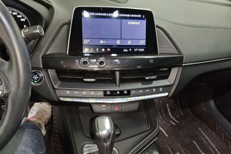凯迪拉克CT4 2020款 28T 时尚型中控内饰16