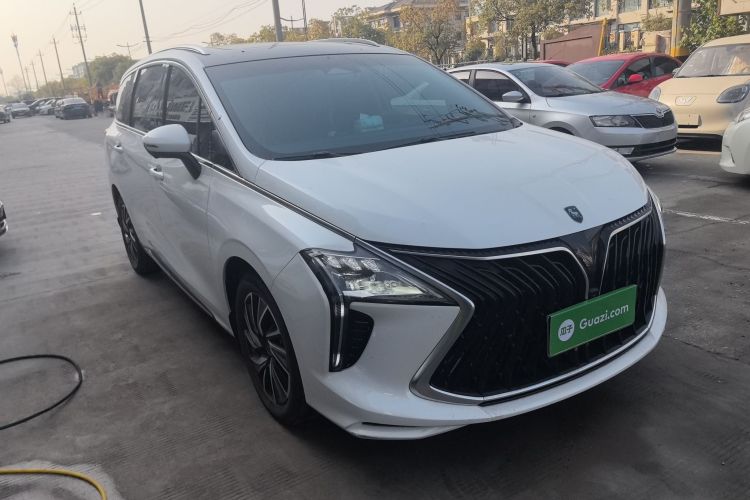 东风风行 风行游艇 2022款 1.5T DCT逐浪版车身外观3