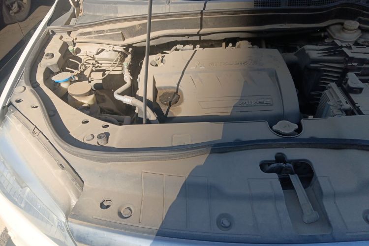 哈弗H6 2014款 运动版 2.4L 自动尊贵型局部细节9006