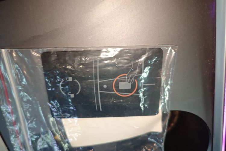 特斯拉 Model Y 2021款 长续航全轮驱动版中控内饰7001