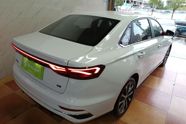 吉利汽车 帝豪 2025款 第4代 1.5L CVT尊贵型车身外观7