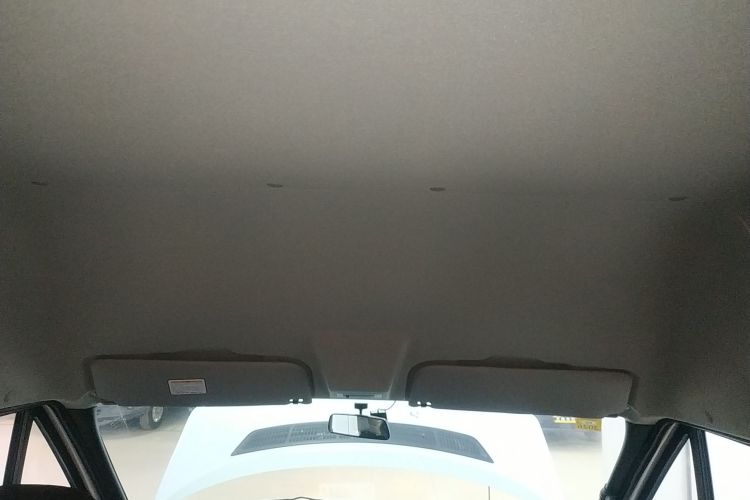 江铃福顺 2023款 2.0T 手动短轴中顶商运型多功能乘用车5座局部细节22