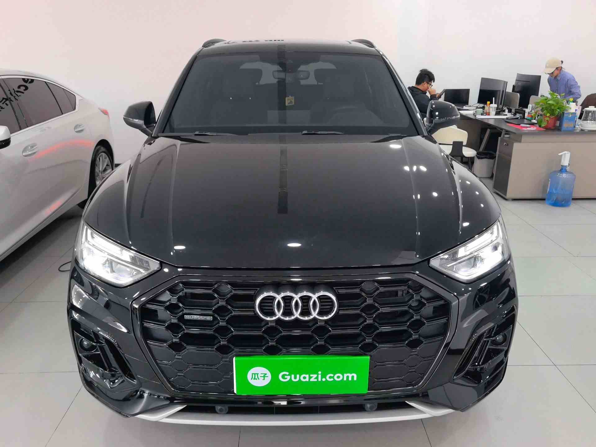 奥迪Q5L 2024款 40 TFSI 豪华动感型(1)