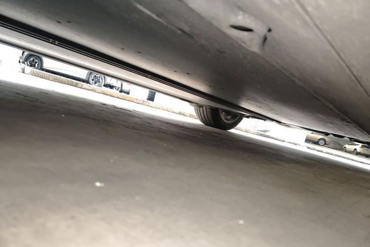 特斯拉 Model Y 2022款 长续航全轮驱动版局部细节9004