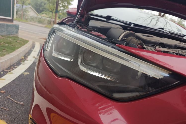 别克 君威 2017款 20T 豪华型车身外观8