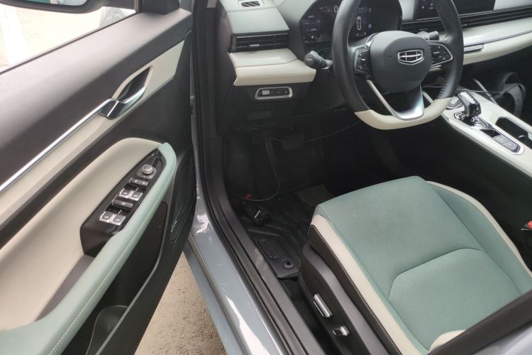 吉利汽车 帝豪L HiP 2022款 1.5TD-DHT Pro 100KM Super 迅中控内饰20