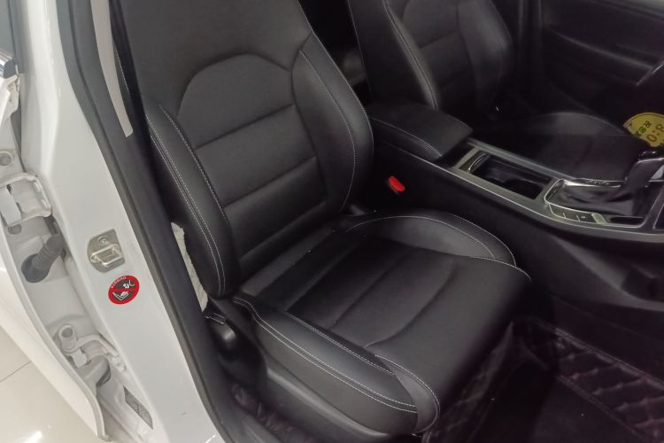 吉利汽车 帝豪 2019款 领军版 1.5L CVT向上亚运版 国VI局部细节41